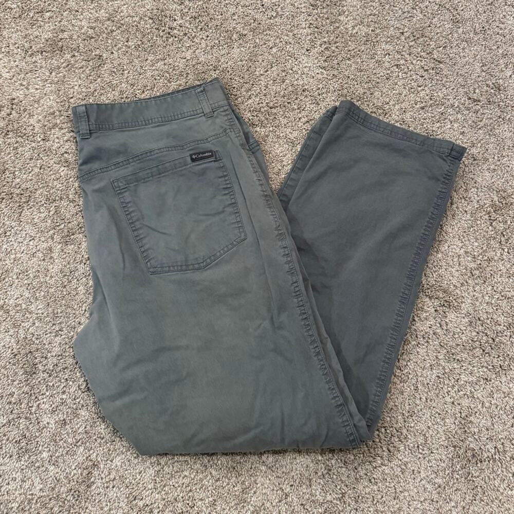 Columbia Men's Green Hiking Pants size W36 L32